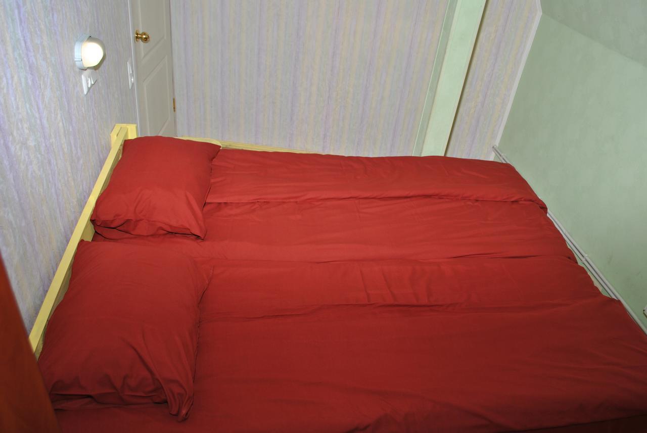 Hostel Darnitsa1 Kiev Eksteriør bilde